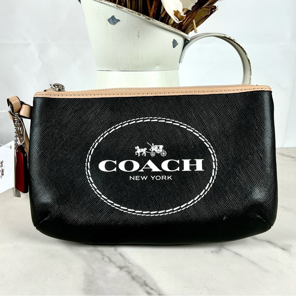 New Coach Horse And Carriage Black Leather Wristlet Bag Tan Trim Wallet‎